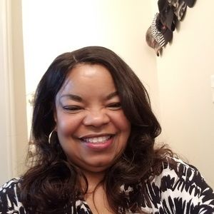 Meet your Posher, Edna